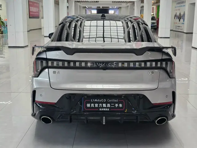 Lynk & Co 03 — Фото автомобиля 13