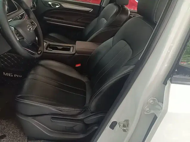 GAC Trumpchi M6 — Фото автомобиля 14