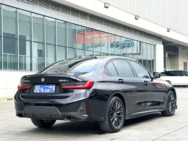 BMW 3 Series — Фото автомобиля 4