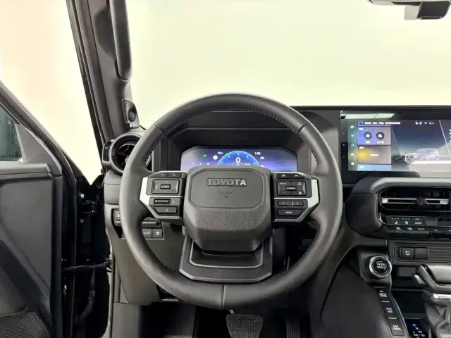 Toyota Prado — Фото автомобиля 13