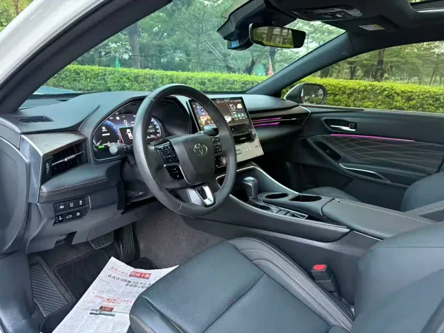 Toyota Avalon — Фото автомобиля 5