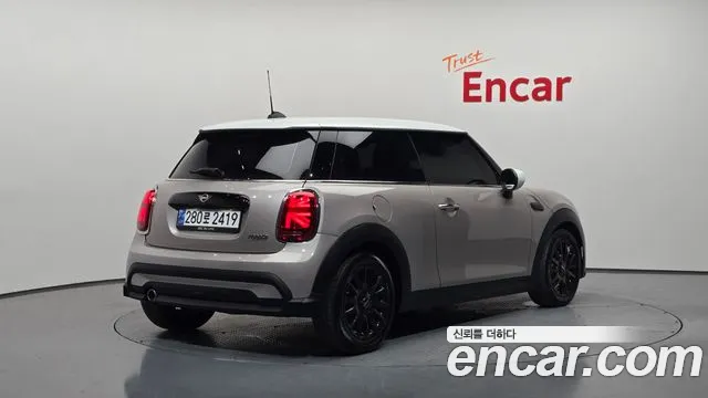Mini Cooper Cooper Classic — Фото автомобиля 2