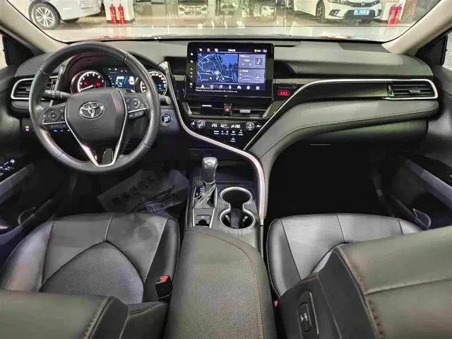 Toyota Camry — Фото автомобиля 4