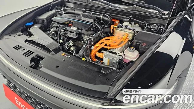 Hyundai Grandeur GN7 — Фото автомобиля 9