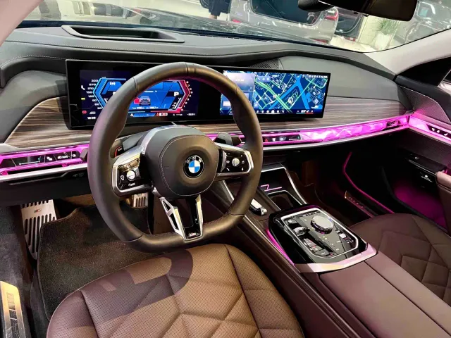 BMW 7 Series — Фото автомобиля 5