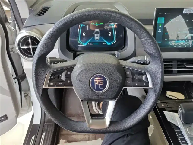 BYD Yuan Pro — Фото автомобиля 10
