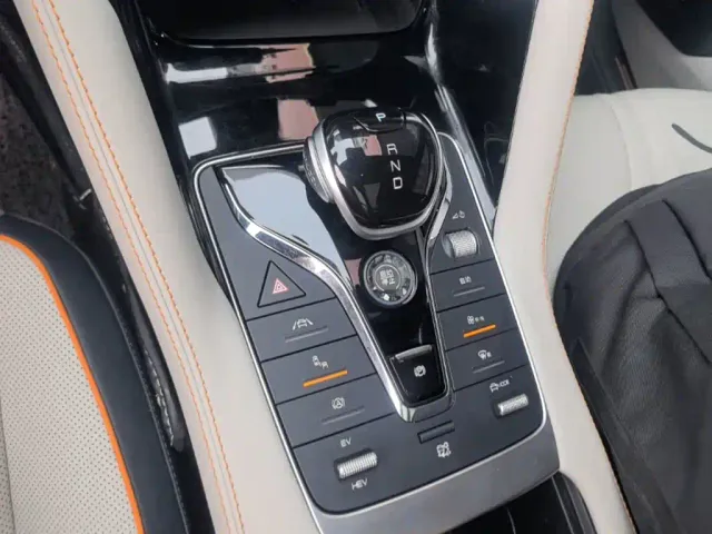 BYD Song PLUS — Фото автомобиля 13