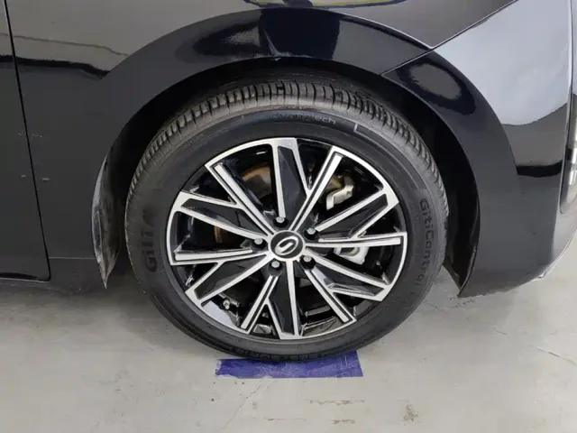 GAC Trumpchi E8 — Фото автомобиля 6