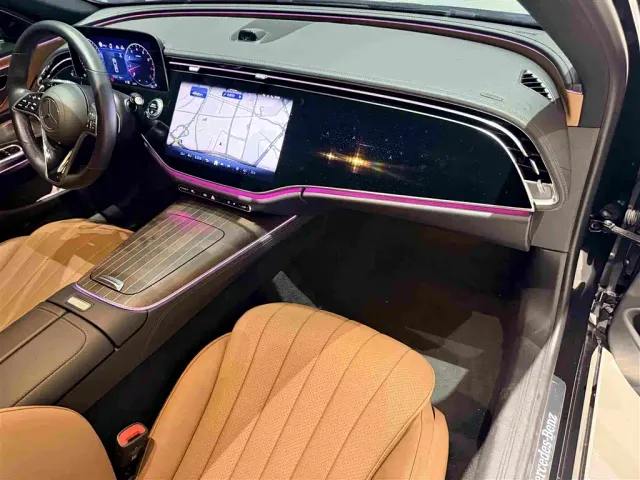 Mercedes-Benz E-Class — Фото автомобиля 22