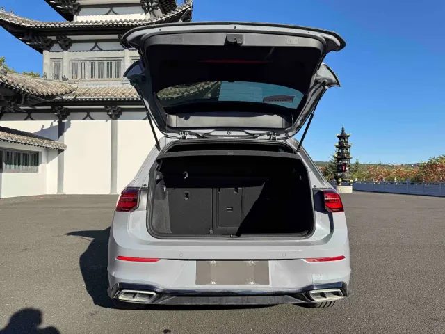 Volkswagen Golf 2023 280TSI DSG R-Line Lite — Фото автомобиля 21