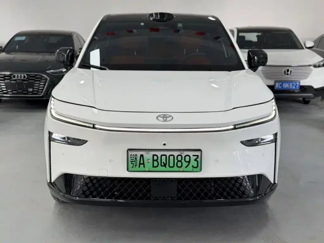 Toyota BoZhi 3X — Фото автомобиля 2