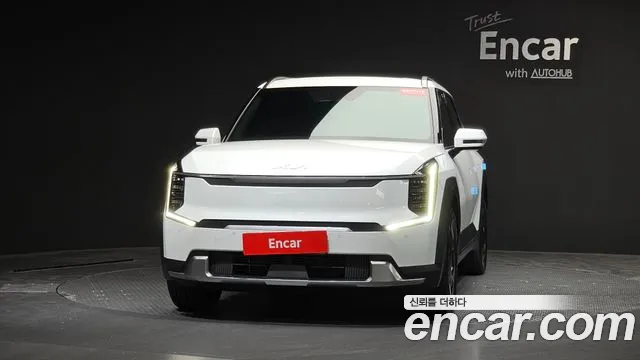 Kia EV9 — Фото автомобиля 3