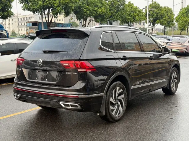 Volkswagen Tiguan L — Фото автомобиля 8