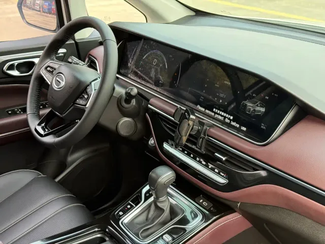 GAC Trumpchi M6 — Фото автомобиля 11