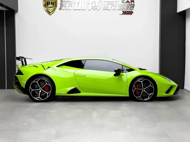Lamborghini Huracan — Фото автомобиля 13