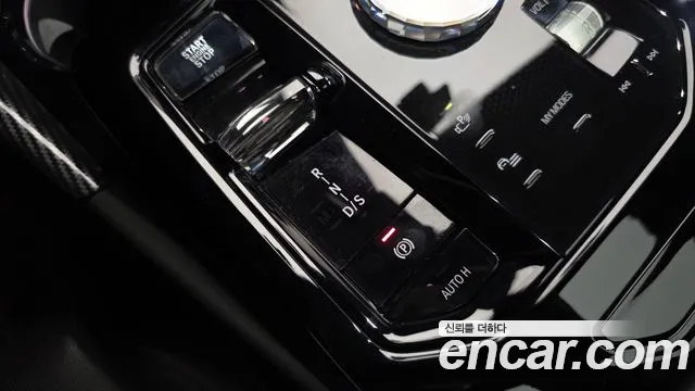 BMW 5 Series G60 — Фото автомобиля 11