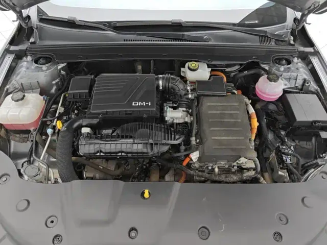 BYD Qin PLUS — Фото автомобиля 10