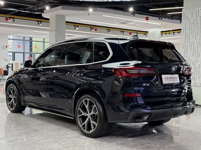 BMW X5 — Фото автомобиля 16