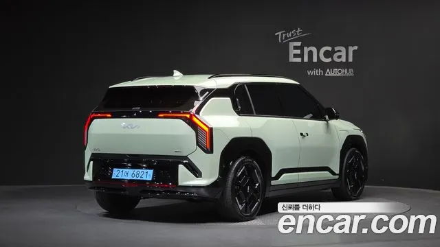 Kia EV3 — Фото автомобиля 2