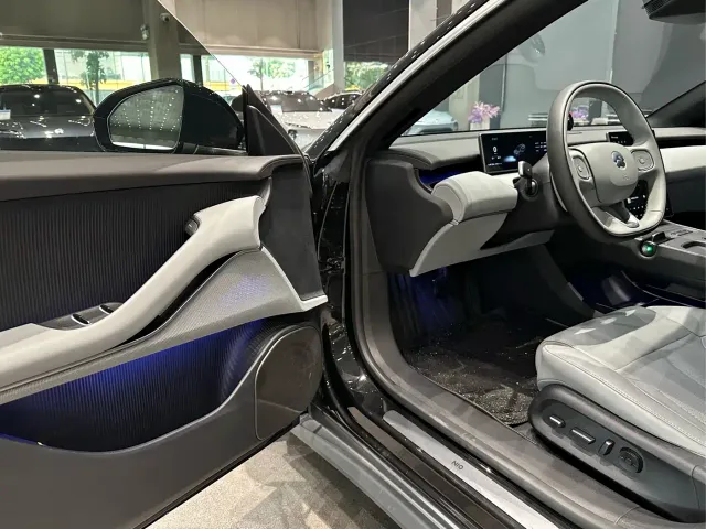 Nio ET5 Touring — Фото автомобиля 9
