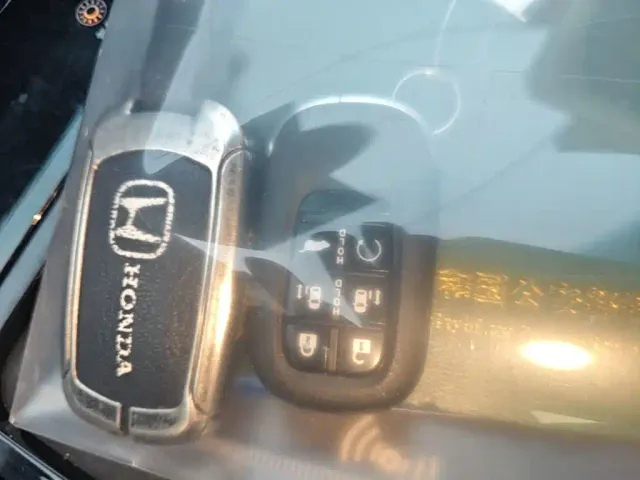 Honda Elysion — Фото автомобиля 8