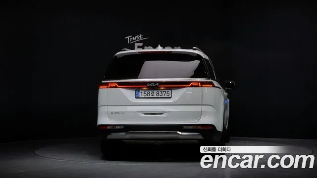 Kia Canival Carnival 4 поколение Дизель 9 мест Signature — Фото автомобиля 4
