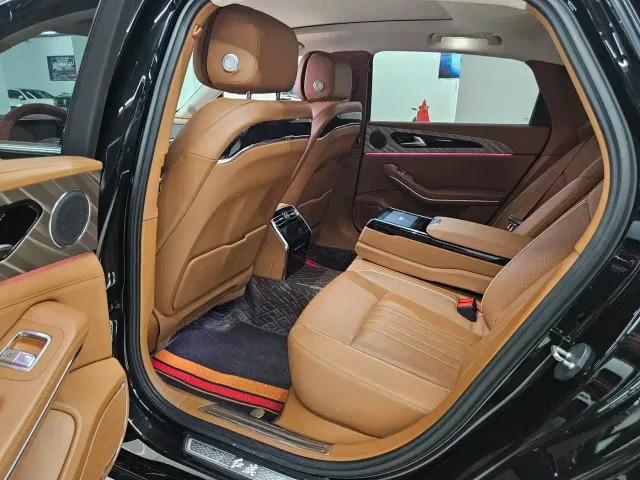 Hongqi H9 — Фото автомобиля 5