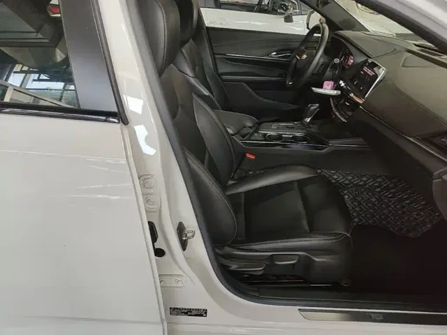 Cadillac CT4 — Фото автомобиля 24