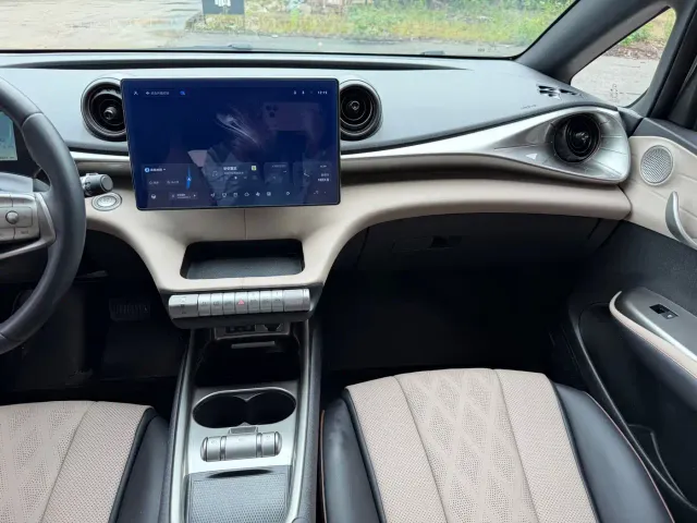 BYD Dolphin — Фото автомобиля 13