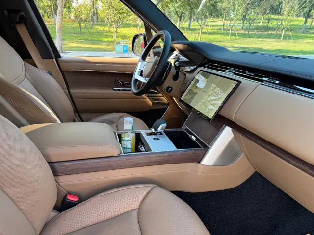 Land Rover Range Rover — Фото автомобиля 14