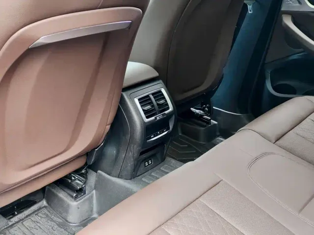 BMW BMW X3 2022 Facelift xDrive25i M Sport Package — Фото автомобиля 9