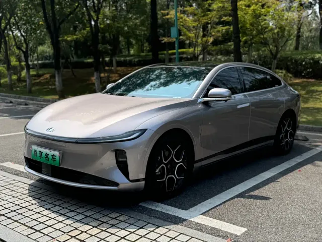 Фотография автомобиля — Changan Qiyuan A07