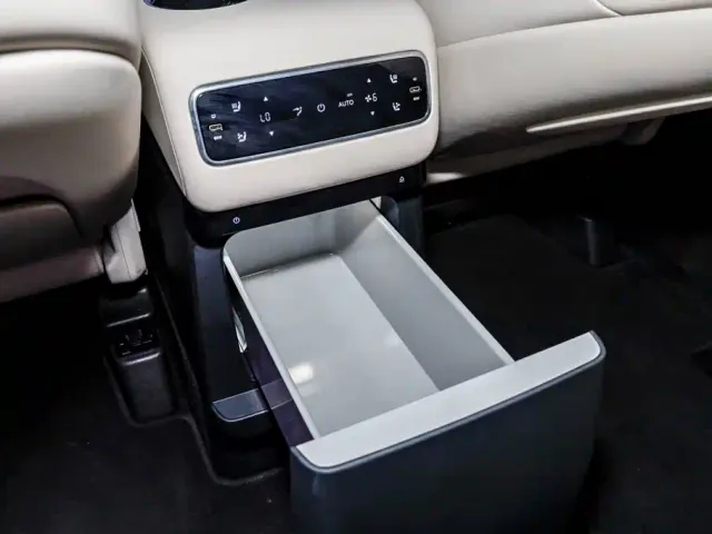 Li Auto MEGA — Фото автомобиля 26