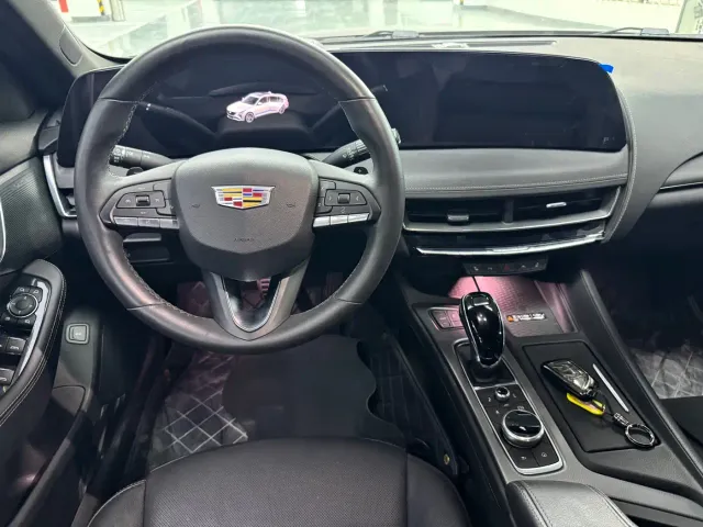 Cadillac CT5 — Фото автомобиля 10