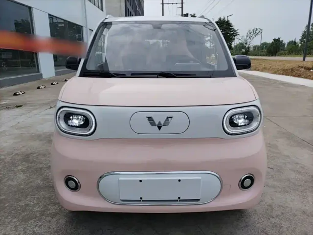 Wuling Hongguang Mini EV — Фото автомобиля 2