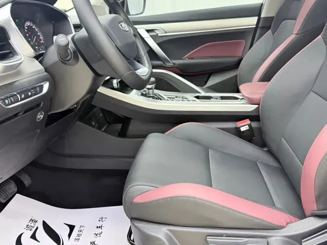 Geely Binyue — Фото автомобиля 12