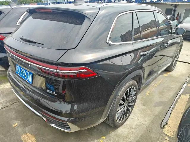 Geely Xingyue L 2025 Oriental Glory 2.0TD Automatic Star Collector Edition — Фото автомобиля 16