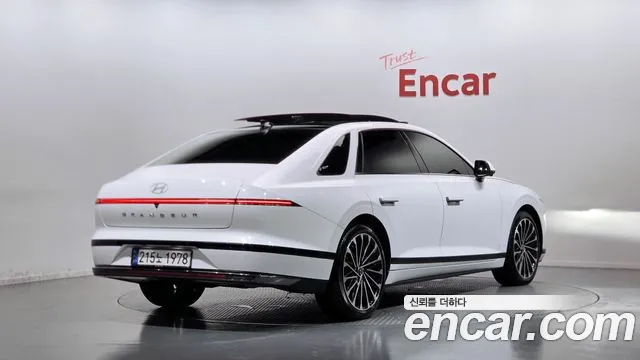 Hyundai Grandeur GN7 — Фото автомобиля 2
