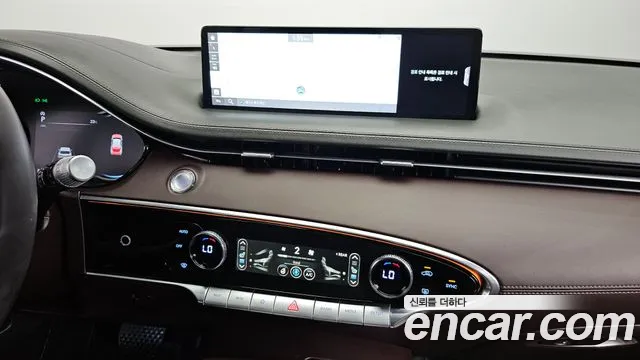 Genesis GV70 2.5T Бензин AWD — Фото автомобиля 13