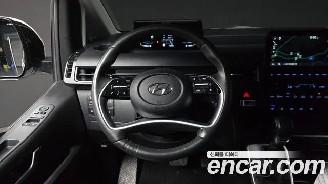 Hyundai Staria Staria 4WD Tourer 9 мест — Фото автомобиля 12