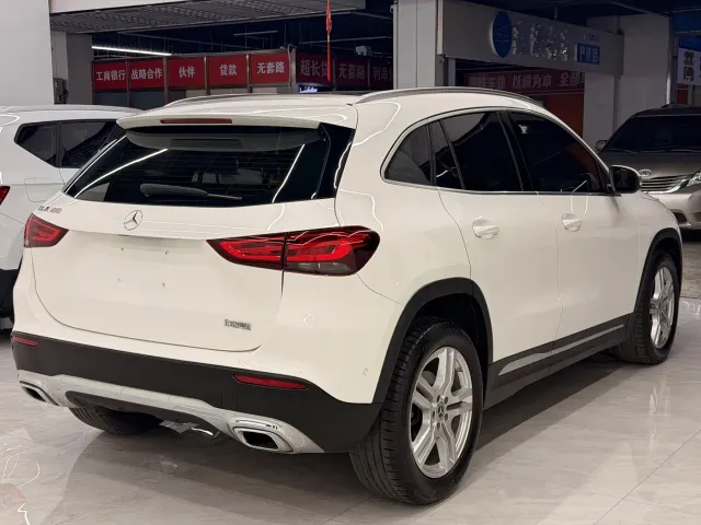 Mercedes-Benz GLA-Class — Фото автомобиля 6