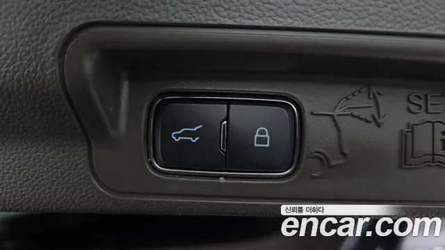 Ford Explorer Explorer 6 поколение 3.0 Platinum 4WD — Фото автомобиля 14