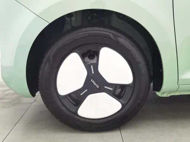 Changan Lumin — Фото автомобиля 17