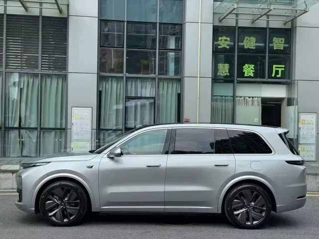 Li Auto L9 — Фото автомобиля 3