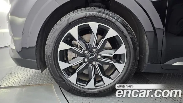 Kia Carnival Generation 4 — Фото автомобиля 5