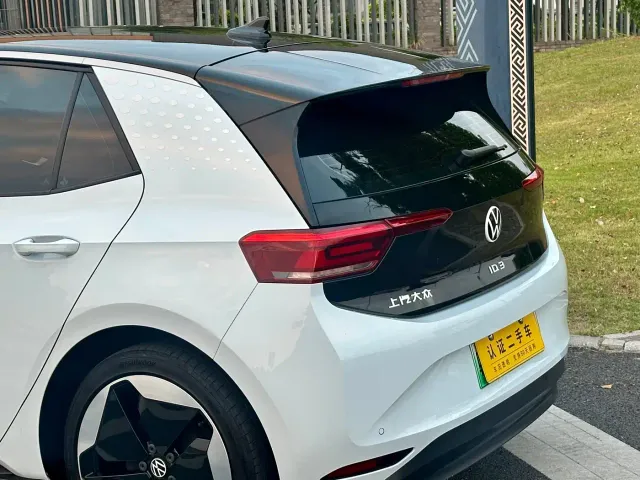 Volkswagen ID.3 — Фото автомобиля 5