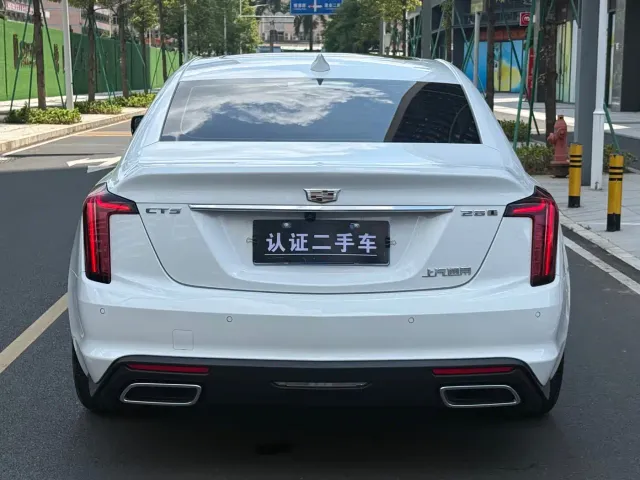 Cadillac CT5 — Фото автомобиля 6