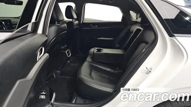 Kia K5 Новый K5 3 поколение 2.0 LPi(Для проката) — Фото автомобиля 11