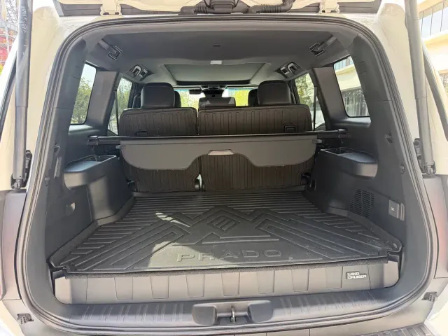 Toyota Prado — Фото автомобиля 16