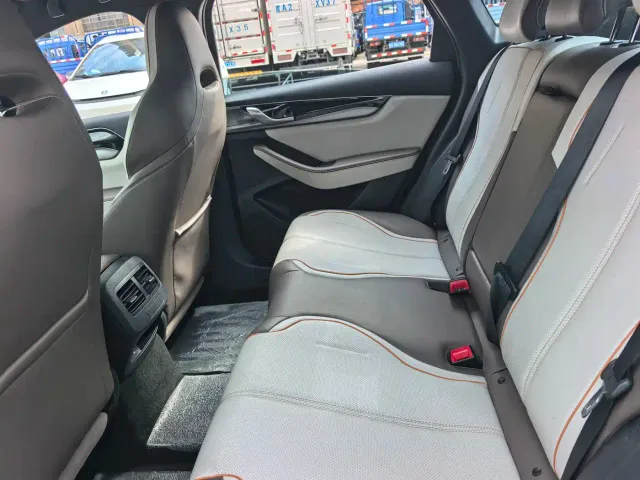 BYD Qin PLUS — Фото автомобиля 12